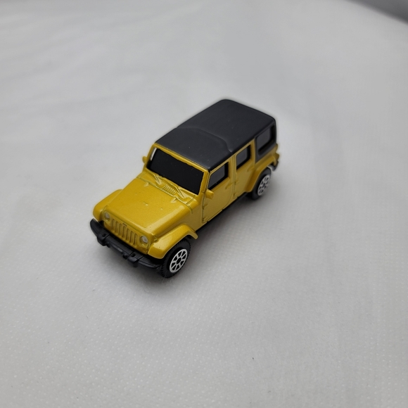 Maisto Fresh Metal 100 Collection Warriors Die-Cast Jeep Wrangler *Loose* - Picture 2 of 6